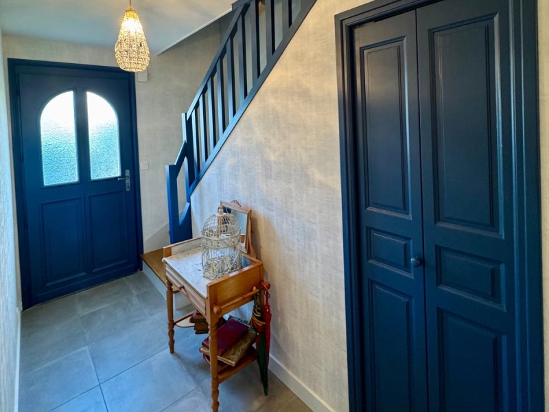 Remise à neuf d'un hall d'entrée d'une maison à Caen